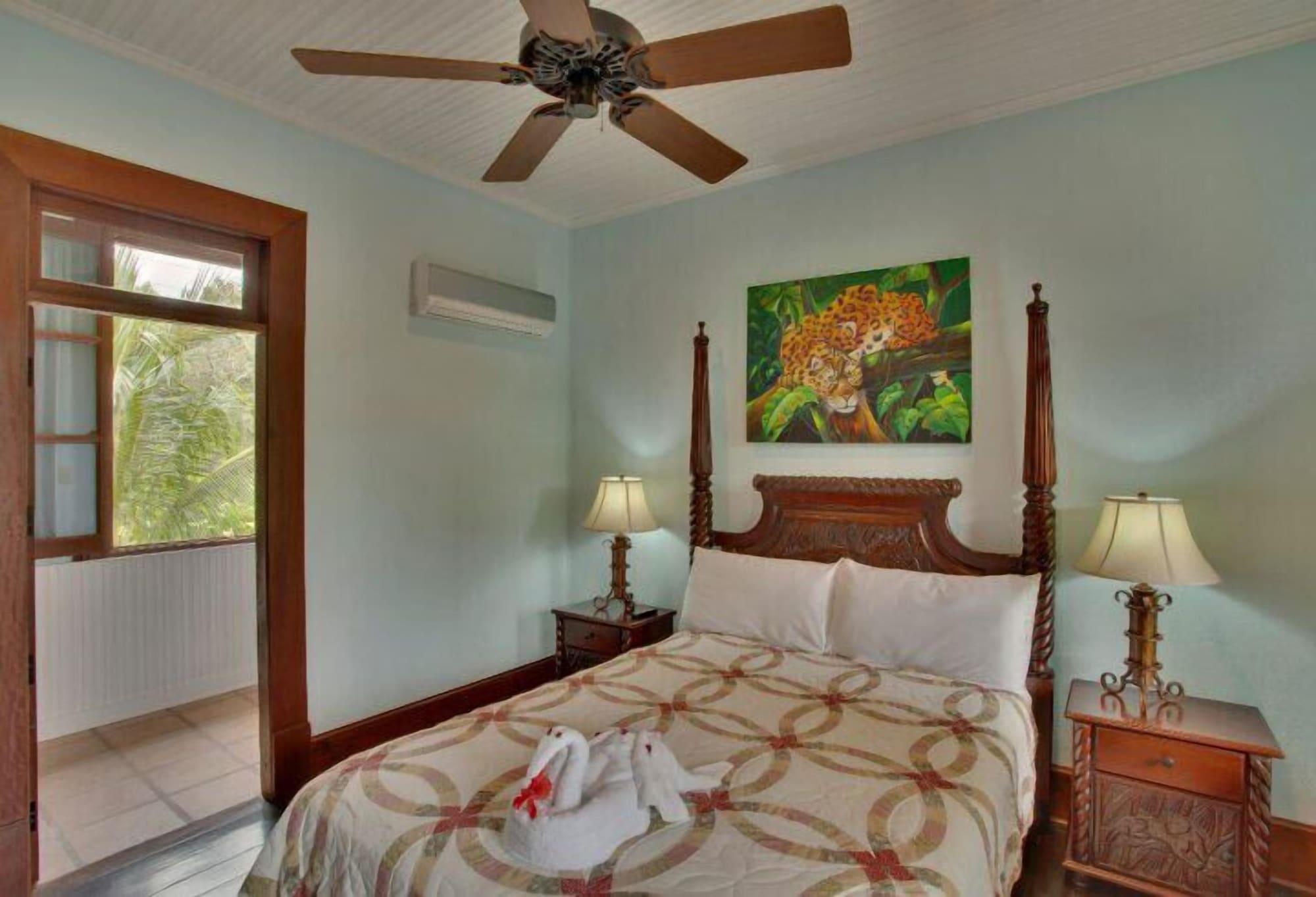 Mahogany Hall San Ignacio Extérieur photo