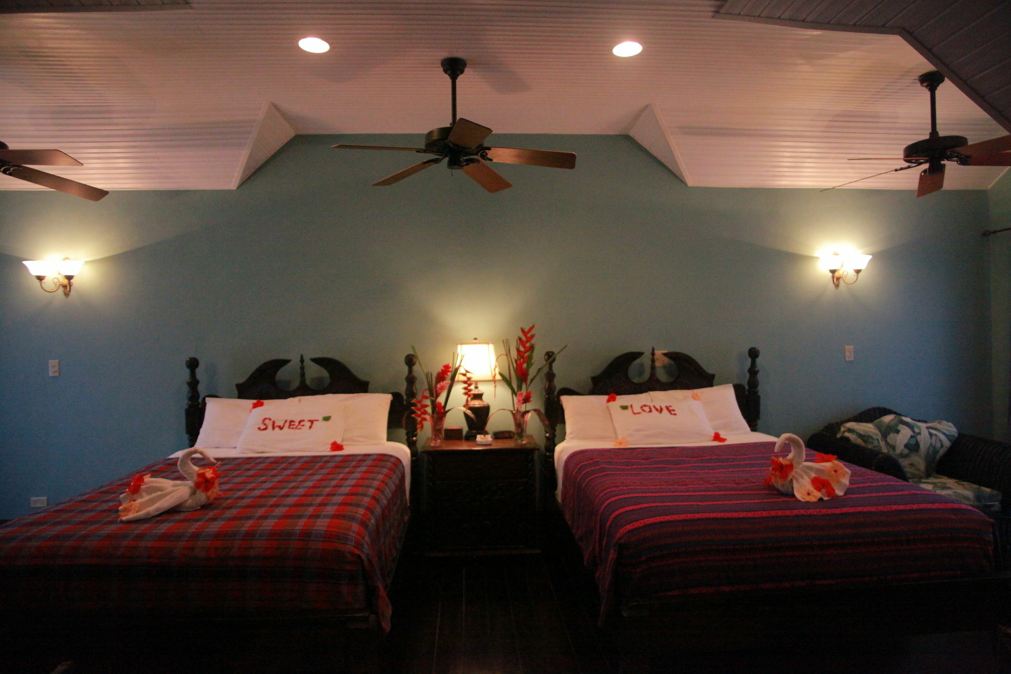 Mahogany Hall San Ignacio Extérieur photo